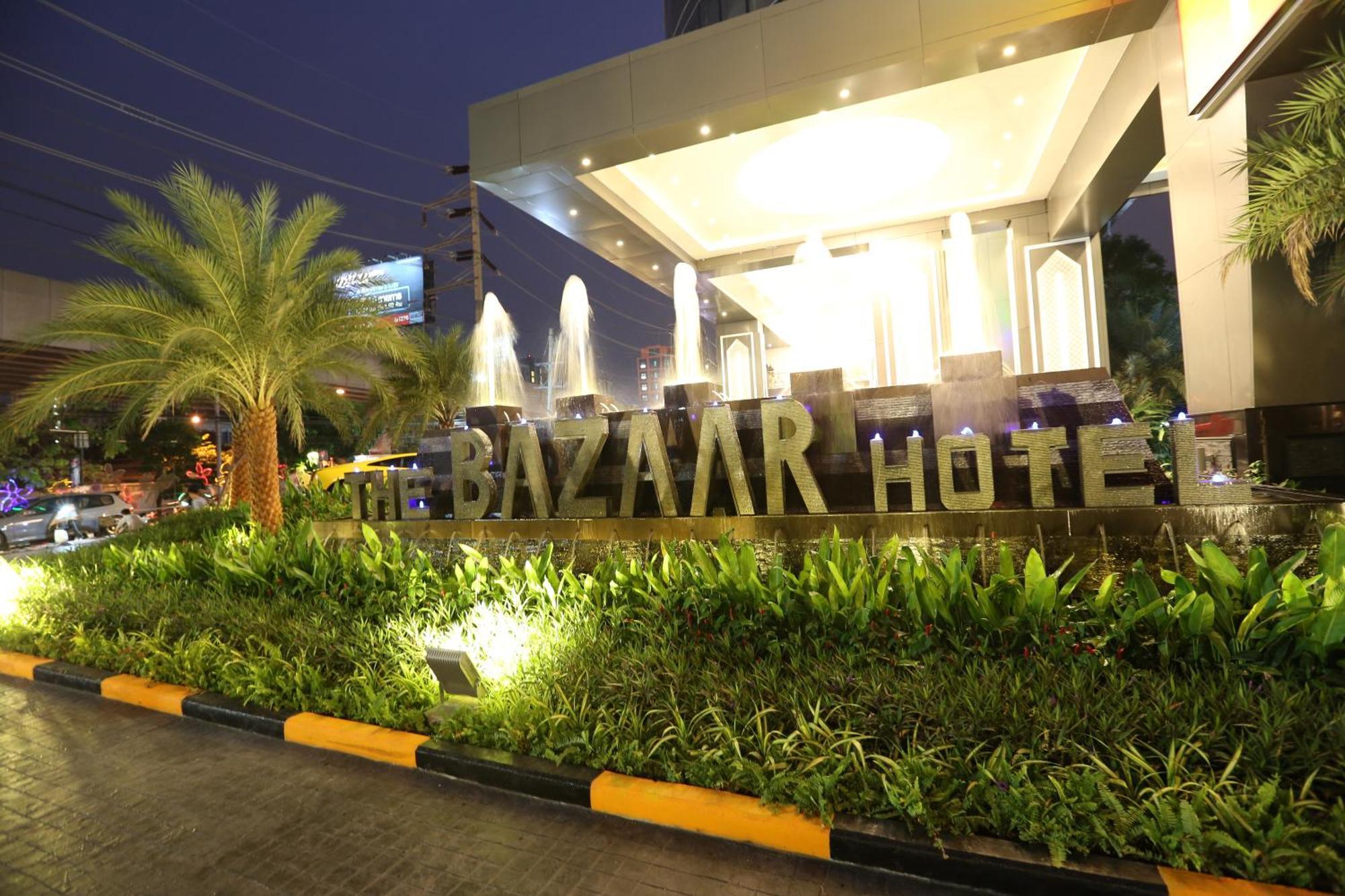 The Bazaar Hotel Bangkok Exteriör bild